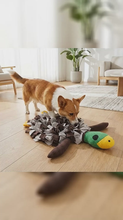 Naravy Duck Snuffle Mat in action